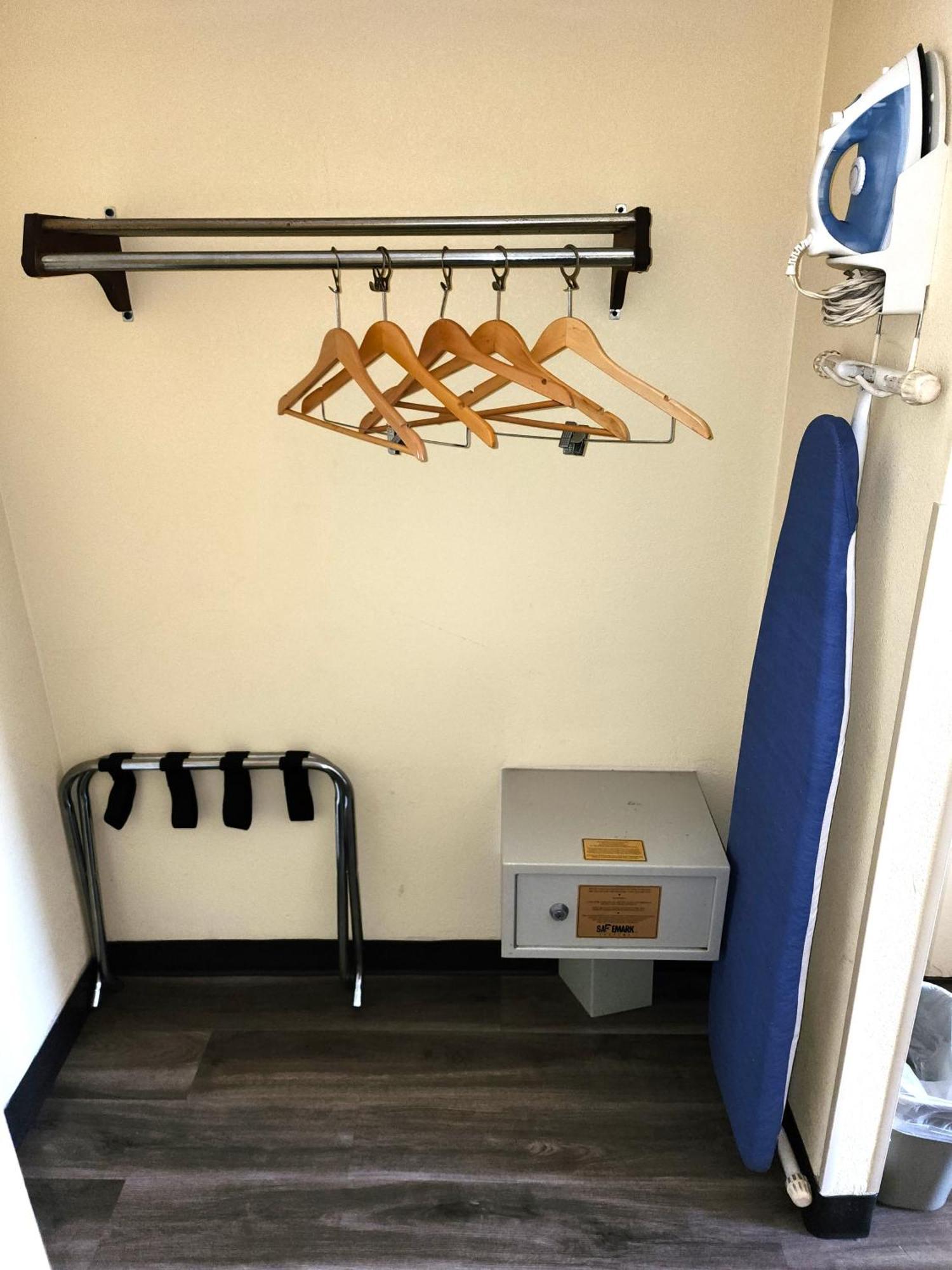 Suites Catonsville Md Baltimore West Экстерьер фото